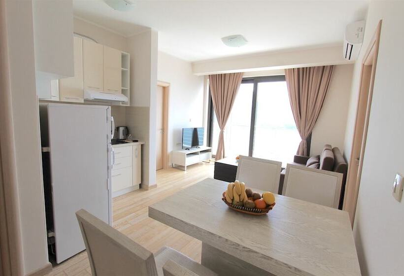آپارتمان کلاسیک 1 خوابه, Apartments Aqua
