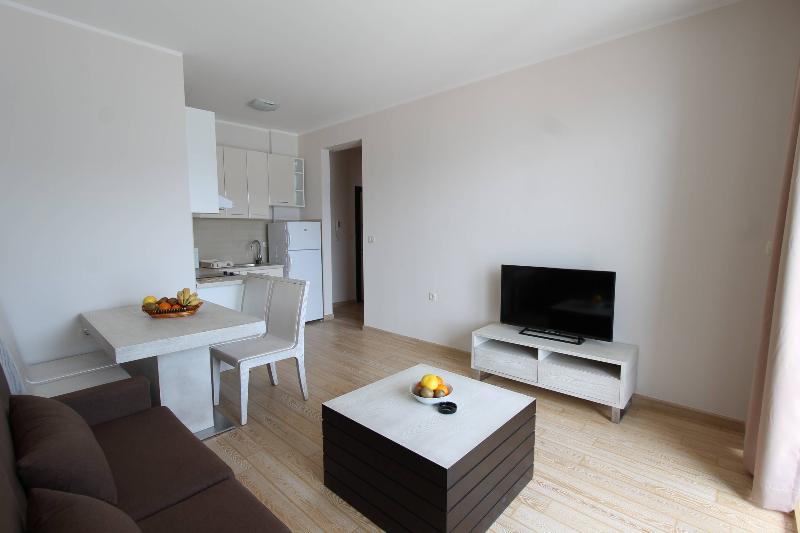 آپارتمان 1 خوابه با بالکن و چشم‌انداز دریا, Apartments Aqua