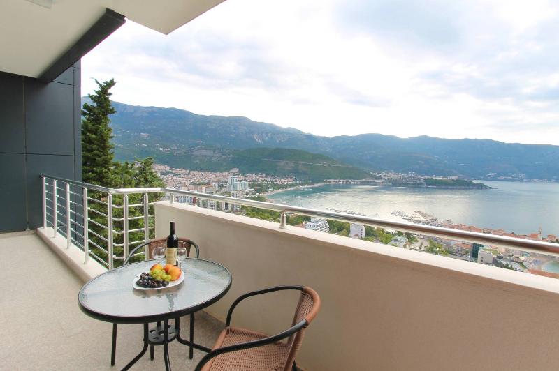آپارتمان 2 خوابه با چشم‌انداز دریا, Apartments Aqua