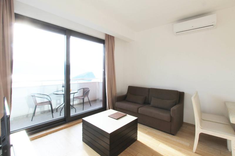آپارتمان 1 خوابه با بالکن و چشم‌انداز دریا, Apartments Aqua