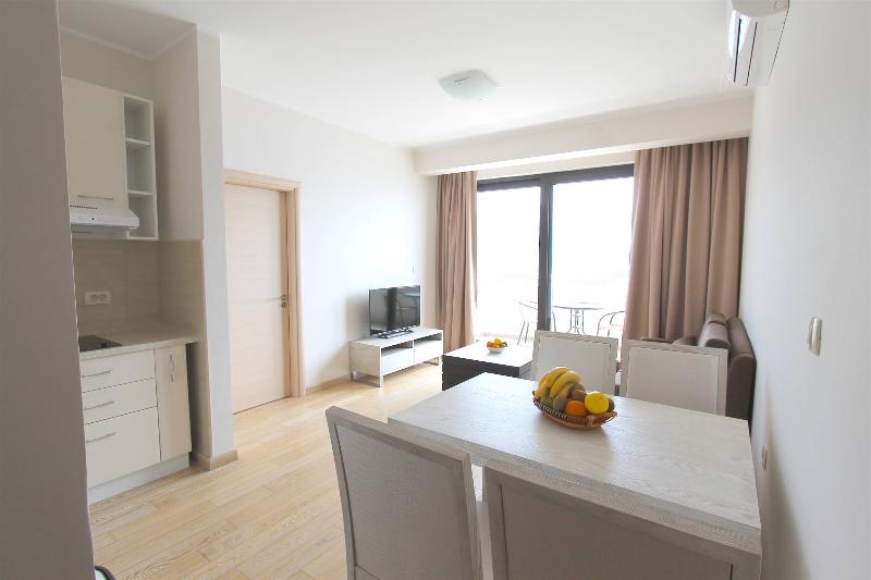آپارتمان 1 خوابه با بالکن و چشم‌انداز دریا, Apartments Aqua