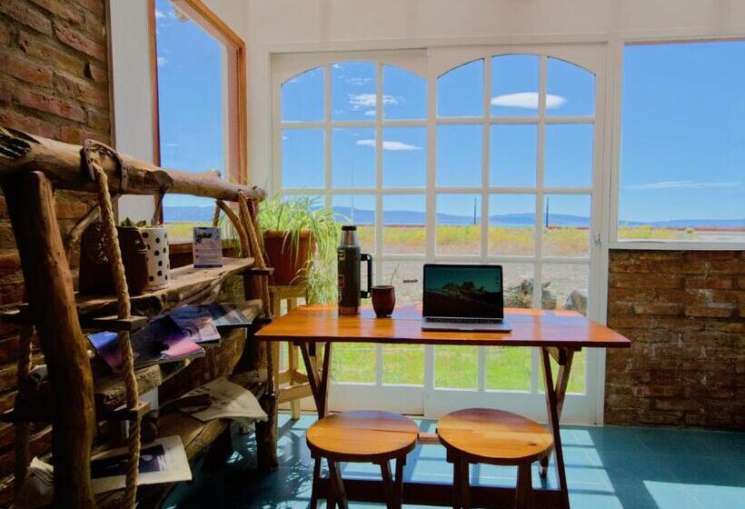 ルームシェアのワンベッド, Hostel Aves Del Lago