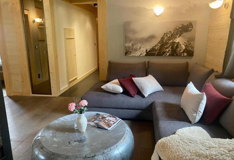 کلبه ییلاقی, Chalet Hôtel Inarpa