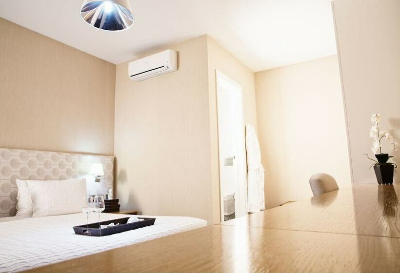 اتاق استاندارد, Faias Residence