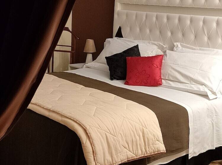 اتاق استاندارد با تخت بزرگ, Quari Hotel Restaurant & Pizza
