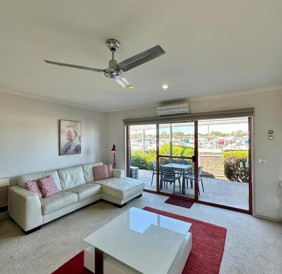 침실 1개 아파트, Mariners Cove At Paynesville