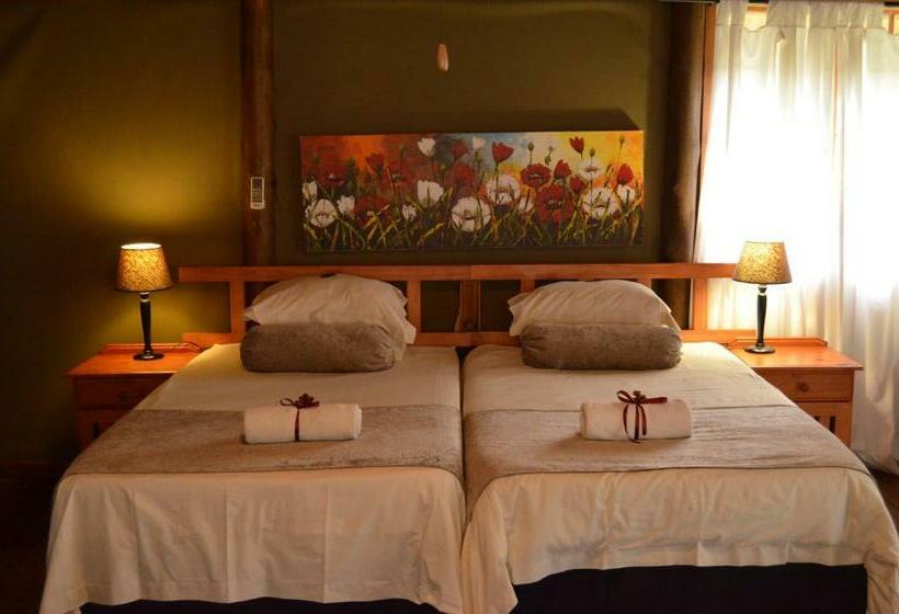 Номер Стандарт Трехместный, Acasia Guest Lodge