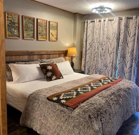 Стандартный Номер Кровать Кинг, Arthur Murray S Motel