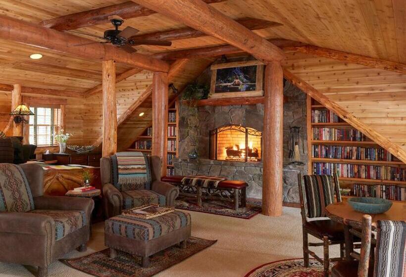 Четырехместный Номер Стандарт, The Chatwal Lodge    In The Unbound Collection By Hyatt