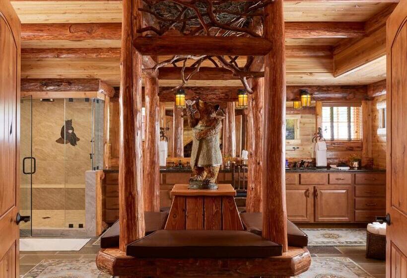 Дом 1 Спальня, The Chatwal Lodge    In The Unbound Collection By Hyatt