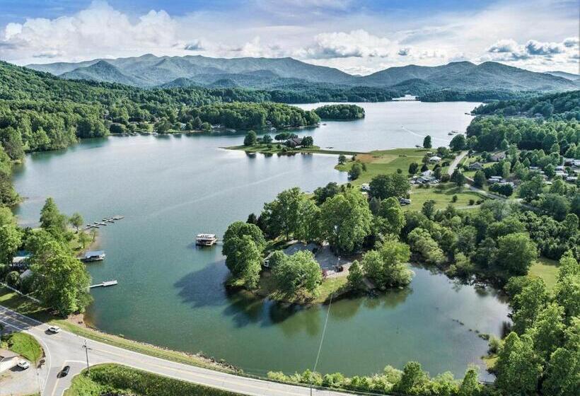 디럭스 스위트 킹 침대, Tranquille Resort