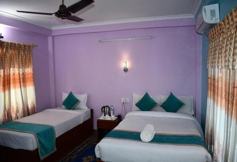 اتاق لوکس خانوادگی, Miracle Pokhara