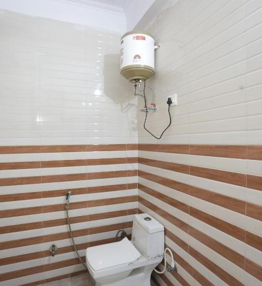 Трехместный Номер Классика, Oyo Flagship Hotel Stay Comfort