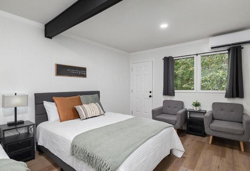 스탠다드 스튜디오, The Lofts On Indian Point   Near Silver Dollar City