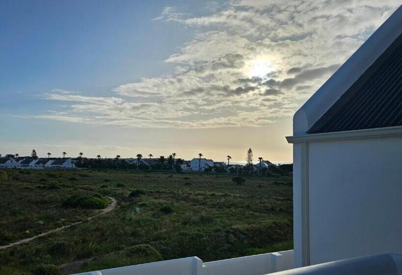 Номер Стандарт Вид на Море с Балконом, At 3 Brides Self Catering