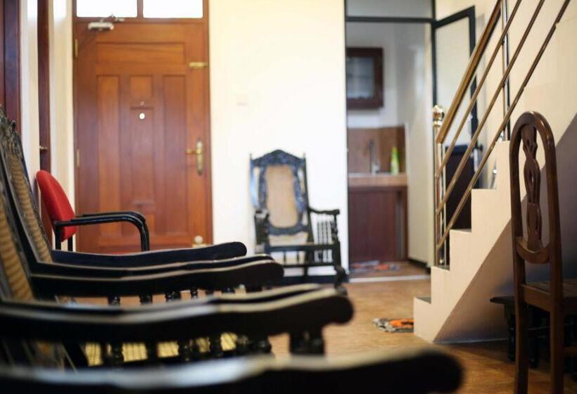 Номер Стандарт, Bluewave Inn   Weligama
