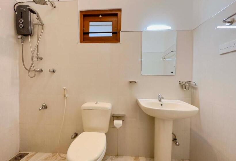 Четырехместный Номер Deluxe, Bluewave Inn   Weligama