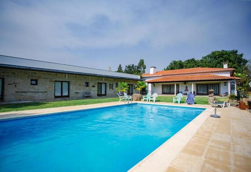 Семейный Номер, Casa Da Calçada