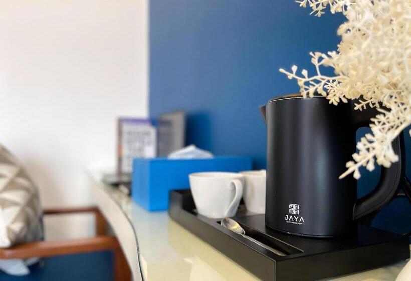 Люкс, Jaya Suites