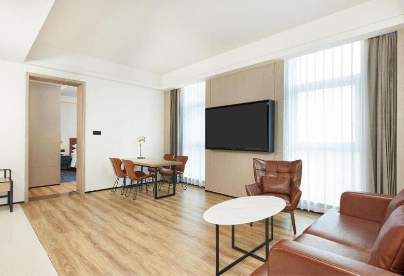 Люкс Премиум, Four Points By Sheraton Nantong, Haimen