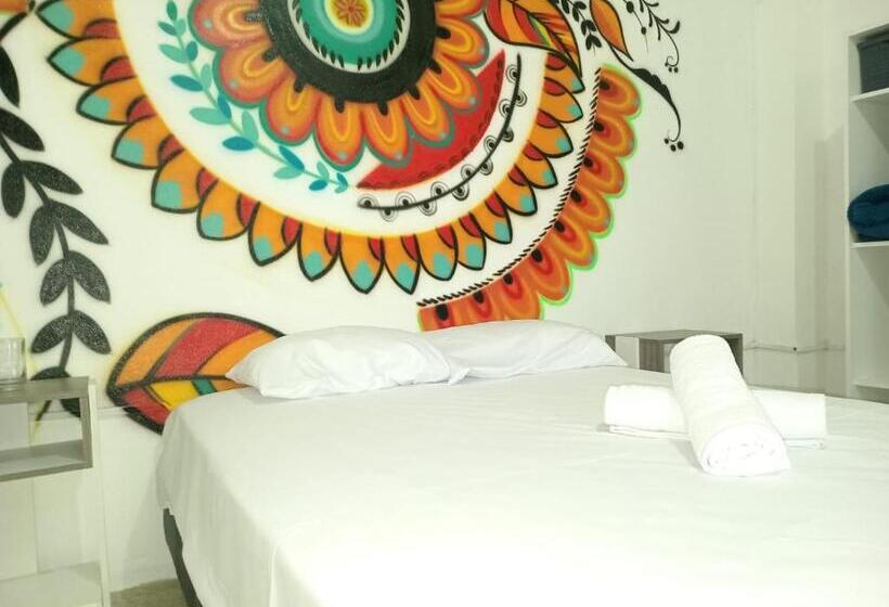 اتاق لوکس با بالکن, Garden House Puerto López