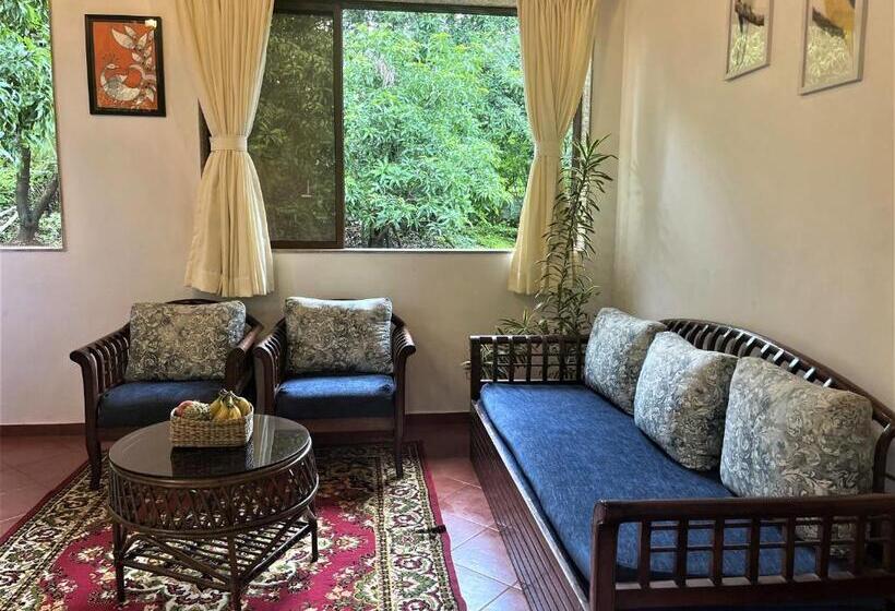 带花园景观的标准三人间, Sukriti Farms
