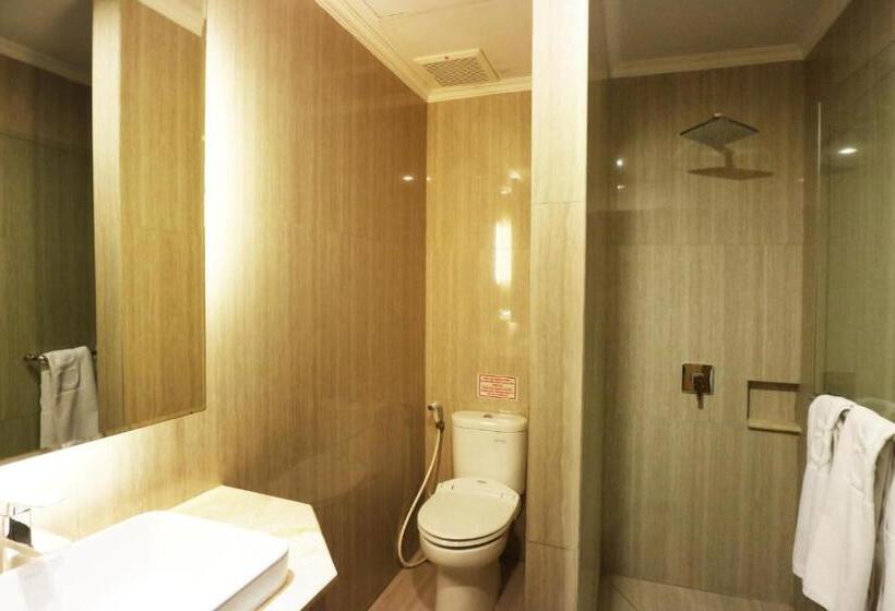 Quarto Deluxe, Coins Hotel Jakarta