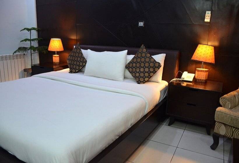 اتاق لوکس, Gofas Lodge