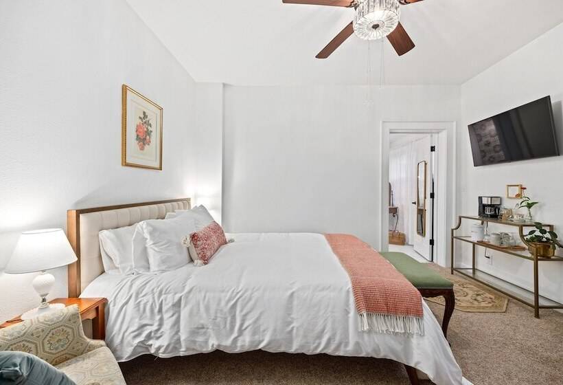 Номер Deluxe, Flora House Denver