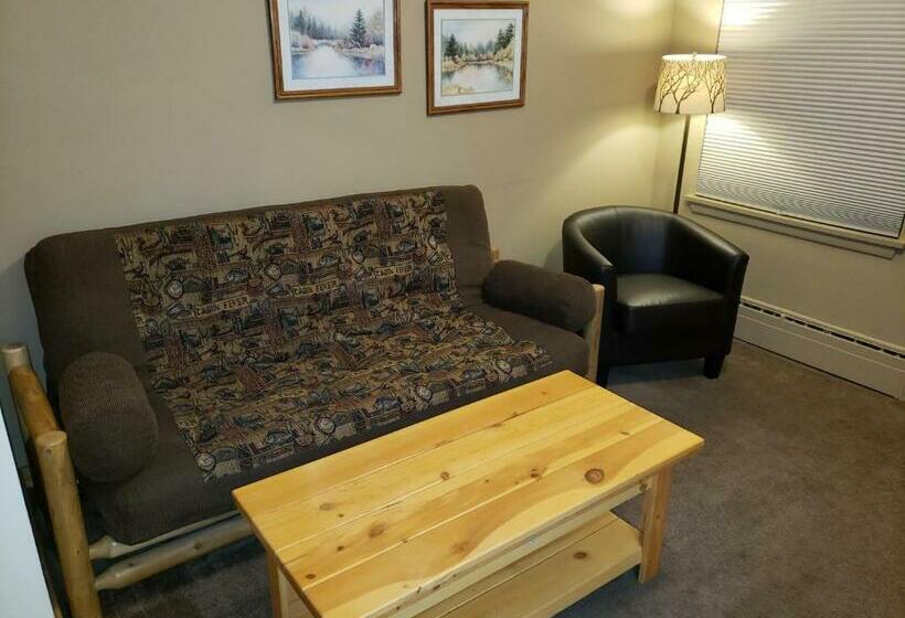 デラックススイート, Willard Munger Inn