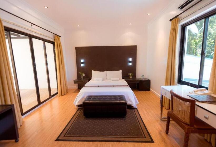 اتاق استاندارد با بالکن, Bellagio Hills Hotel And Restaurant