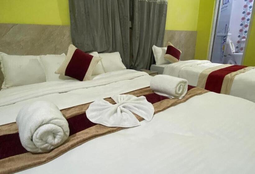 اتاق خانوادگی, Kavya Inn