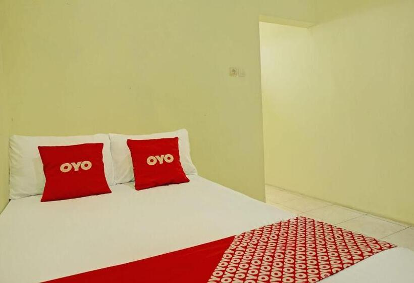 Номер Стандарт, Oyo Life 92936 Kost Teteh Erni Karawang