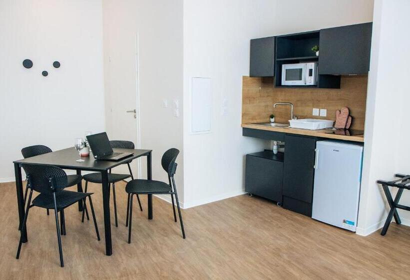 Deluxe-huone Parveke, Twenty Business Flats Béziers