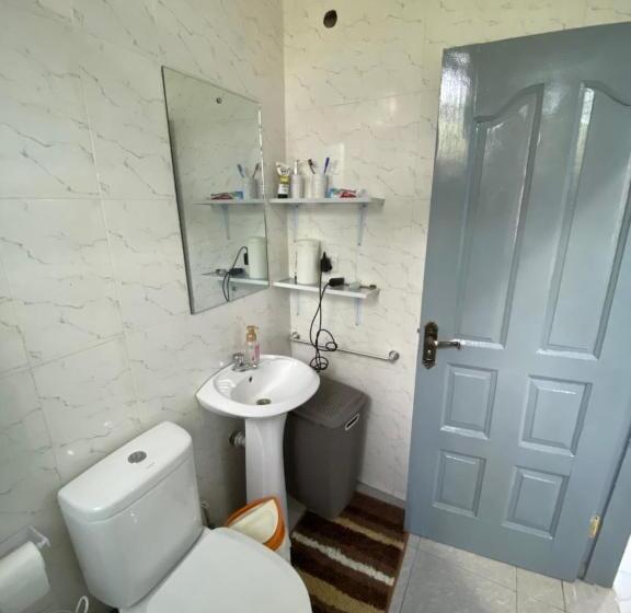 Люкс с Балконом, Oneworld Guesthouse & Events Centre