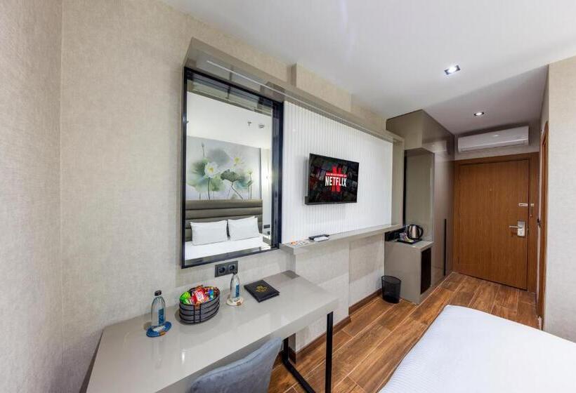 اتاق لوکس یک تخته, Dem Premium Hotel   Round Trip Airport Service   Istanbul International Airport