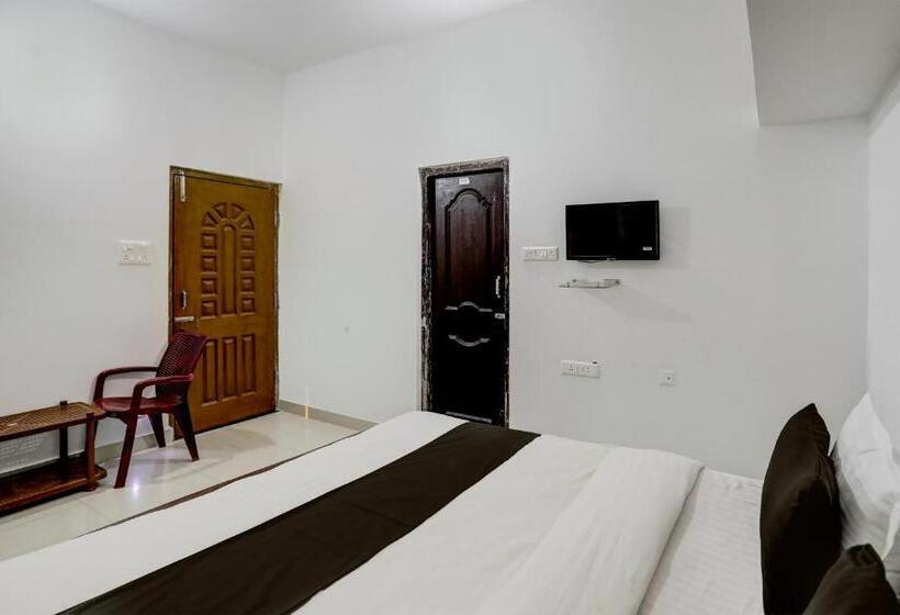 اتاق کلاسیک سه تخته, Oyo Flagship Morya Classic
