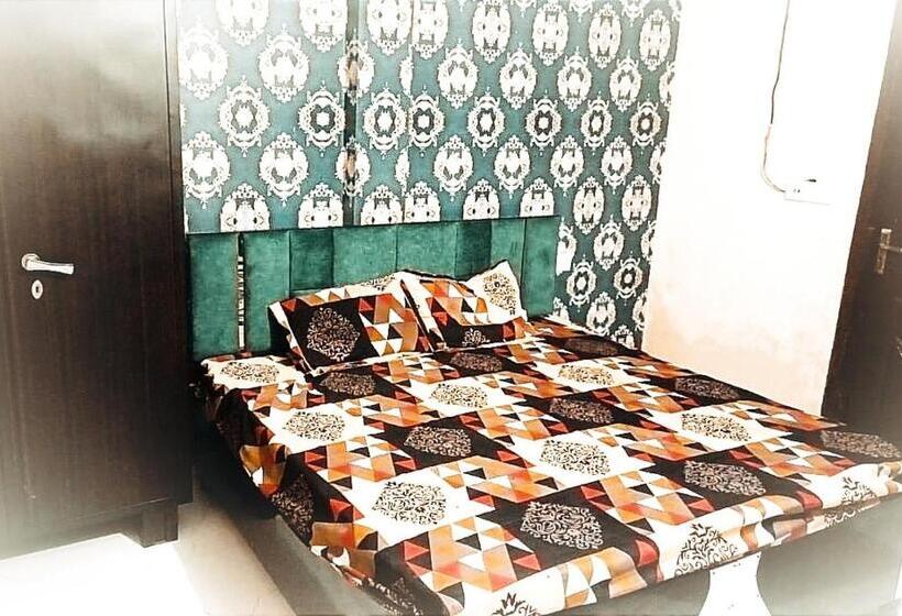 غرفة إقتصادية, Rcp Guest House    Lpu Law Gate