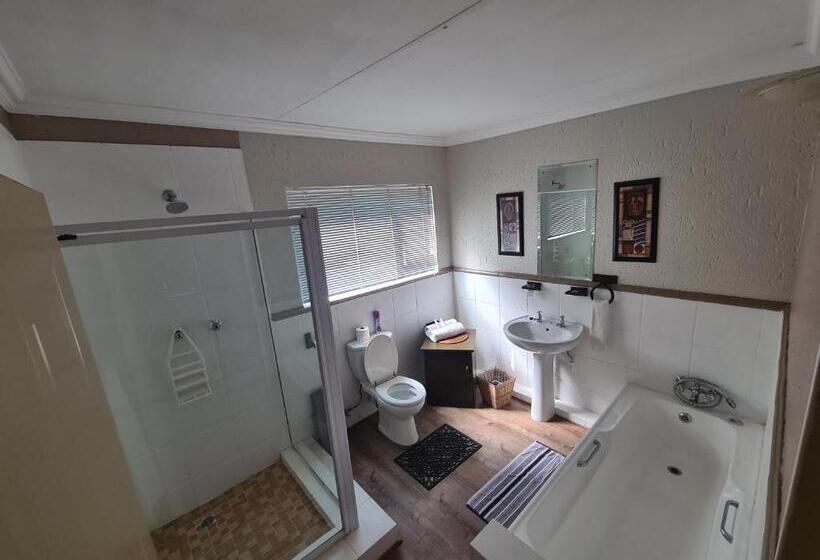 اتاق سوپریور, Lakeside Guesthouse
