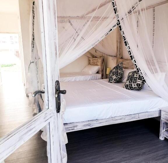 اتاق لوکس با چشم‌انداز دریا, Ahg Lion Beach Resort