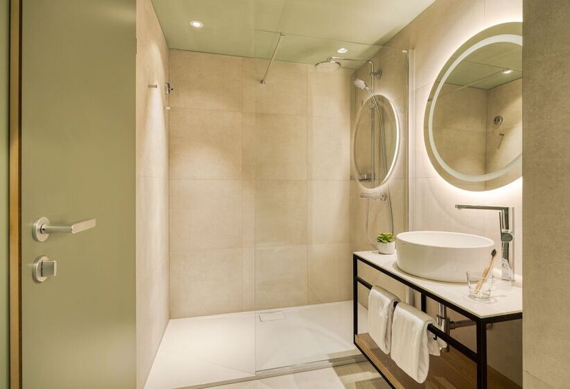 استودیوی استاندارد, Citadines Danube Vienna