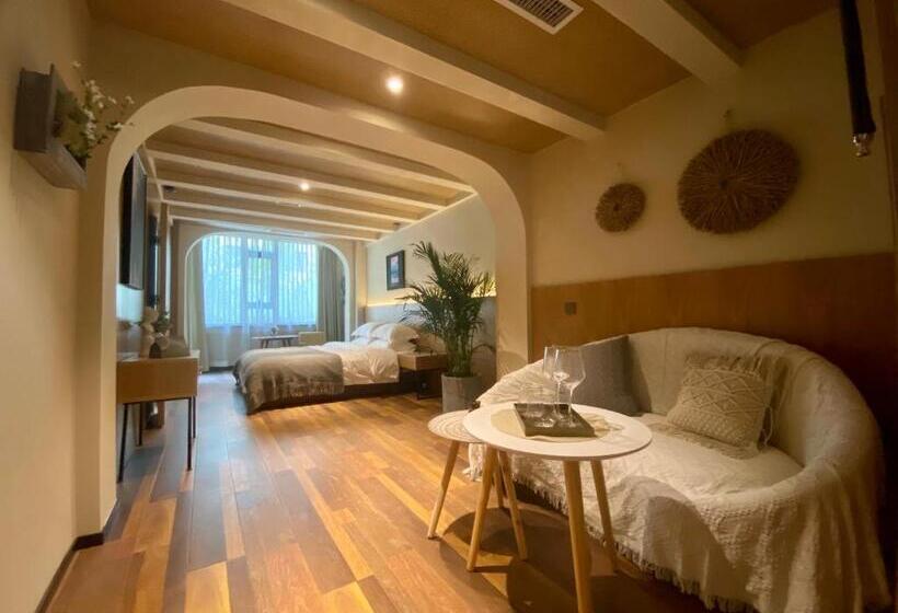 Номер Deluxe Кровать Кинг, Memory Garden House