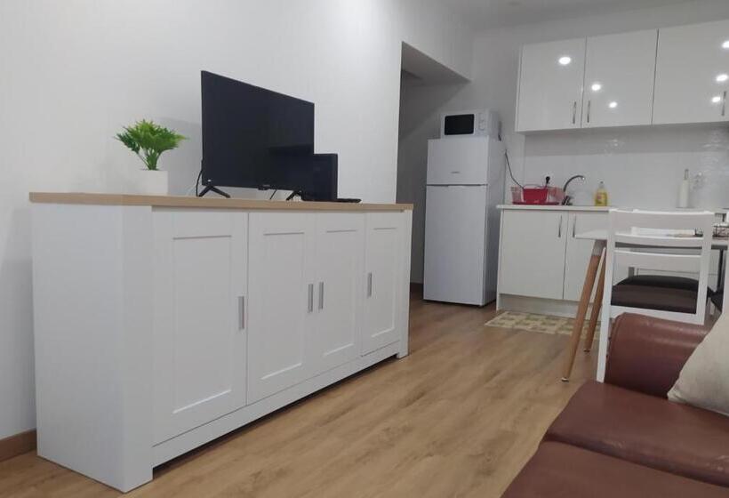 Апартаменты 1 Спальня Нижний Этаж, Mondalva Apartamentos