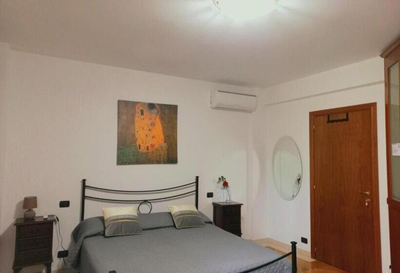 اتاق استاندارد, B&b Rose Osimo