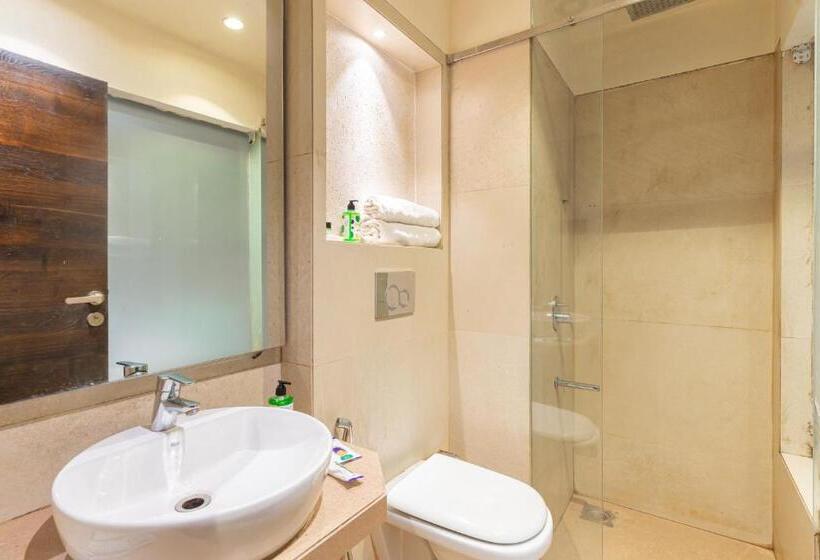 Quarto Deluxe, Treebo Supreme Grande