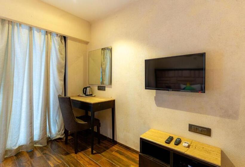 Quarto Deluxe, Treebo Supreme Grande