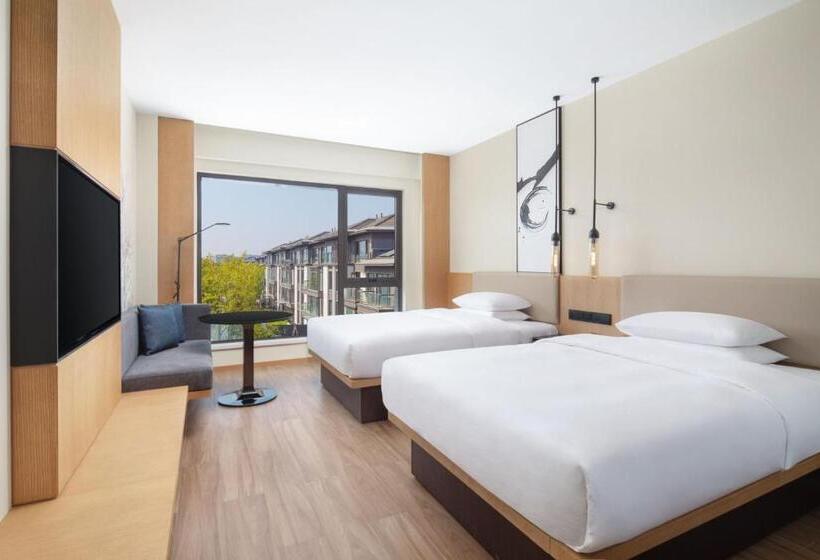 اتاق استاندارد با چشم‌انداز باغ, Fairfield By Marriott Yangzhou Slender West Lake