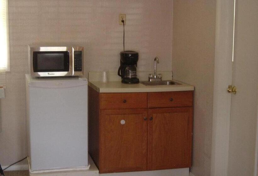 Номер Стандарт 2 Двуспальные Кровати, Fels Three Crown Motel