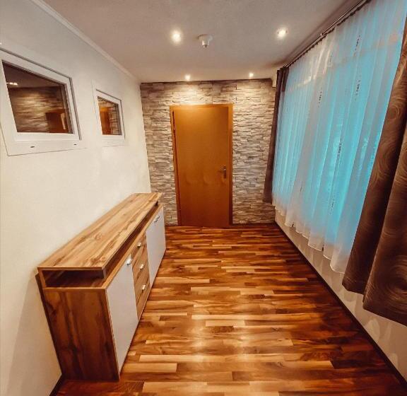 Апартаменты 1 Спальня, Frühstückspension Auer   Haus Kargl
