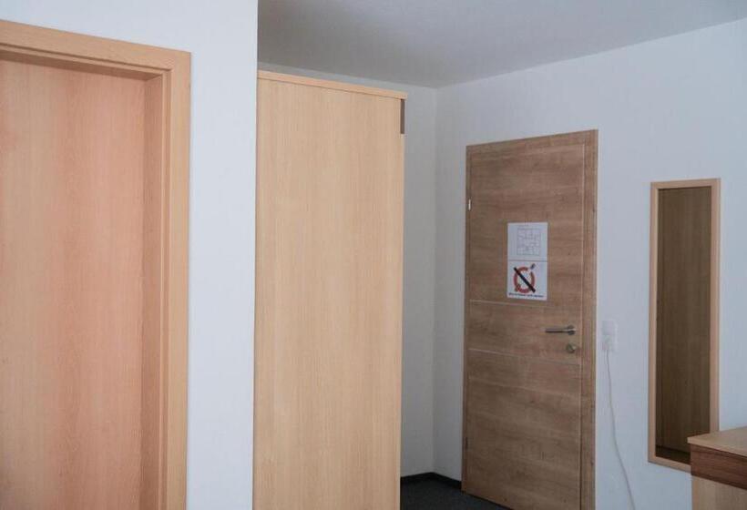 Номер Стандарт Трехместный, Frühstückspension Auer   Haus Kargl